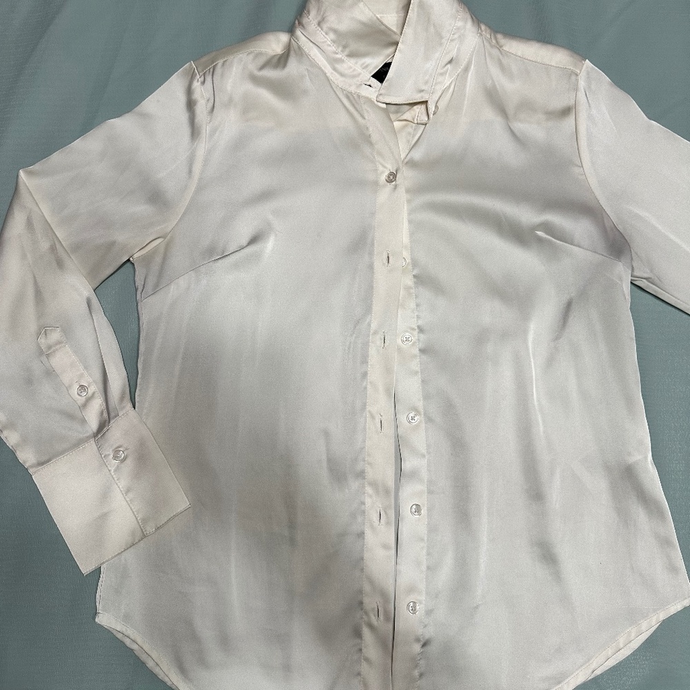 Banana Republic Petite Silk Blouse - XS - Classic Fit